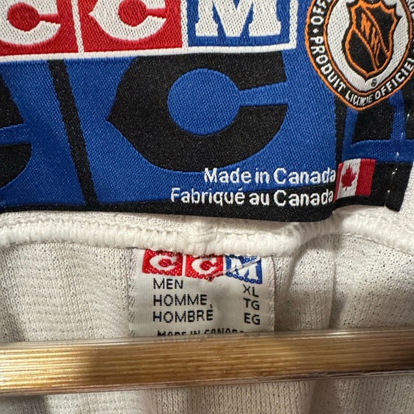 Vintage CCM Maska Toronto Maple Leafs Men’s Hockey Jersey - Picture 4 of 9